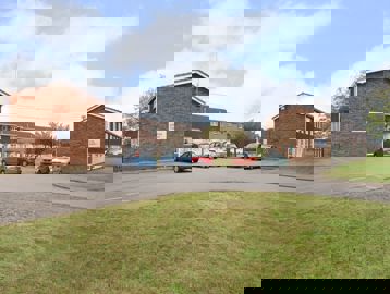 Jellicoe Court Dn16 01