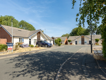 The entrance to Mayfield Bungalows