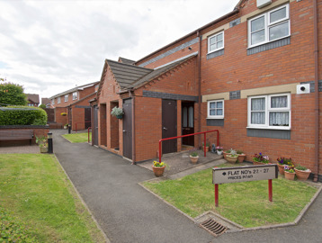 Hollis Court Dy3 0 12