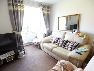 Lawrence Hill Court Living Room