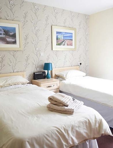 Pardoe Court Twin Bedroom 