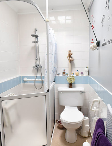 Kipling Court Bathroom 