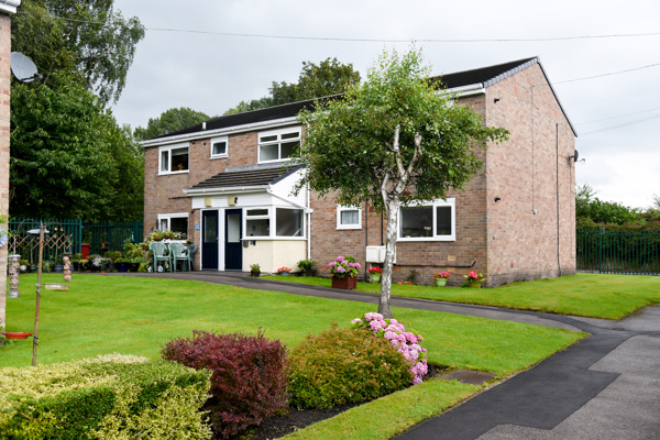 H21 Fairweather Court 1