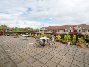 Diamond Court 7