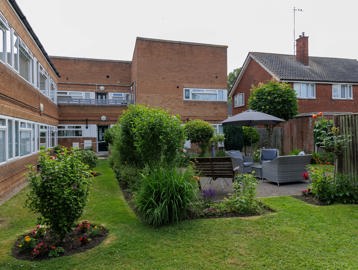 Gardens at Drake Court