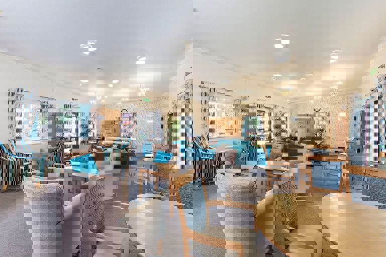 2117 Temple Court 004