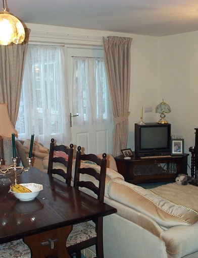 Ian Fraser Court Rochdale Internal Picture Of Flat 1 Lounge 