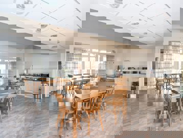 Maritime House 11