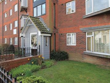2433 Irene Astor Court 001