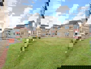 0701 Normanby Court 003
