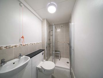 Lord Gort Close Bathroom