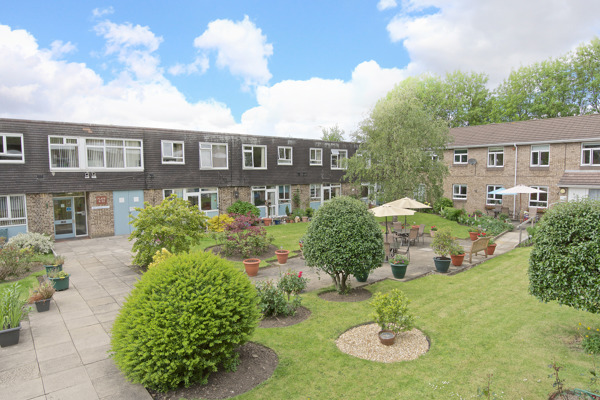 4501 Gordon Larking Court 007