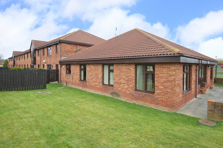 0711 Hollis Court Middsbro 001