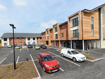 4211 Oakwood Gardens 001