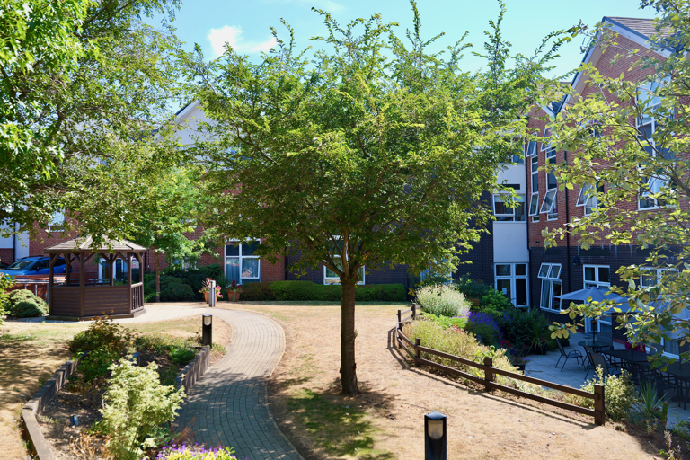 Garden area at Lea Springs