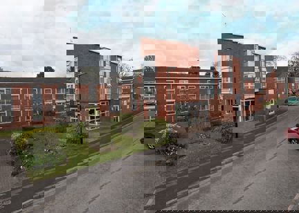 Latham Court 008