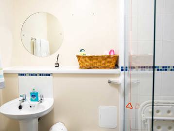 An accessible bathroom at Banks Court