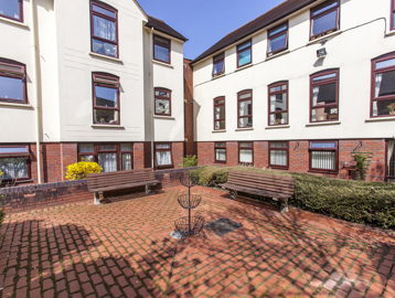 2103 Fuller Court 006