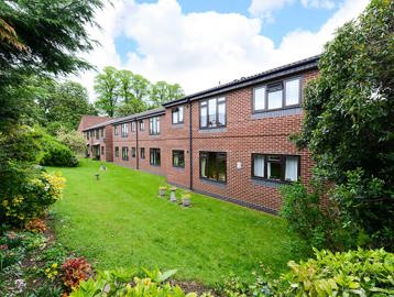 Mcnish Court Garden