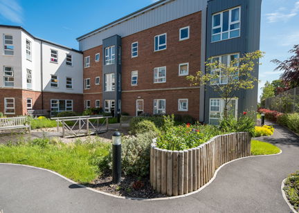 Falcon Court 6
