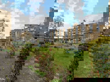 1906 Malmesbury Court 003