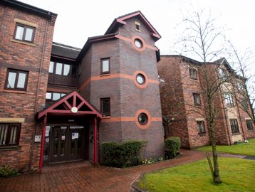 Saddle Court 7