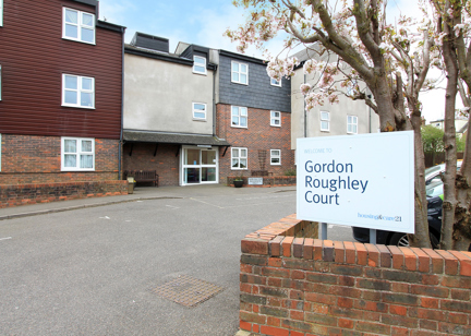 Gordon Roughly Court 001