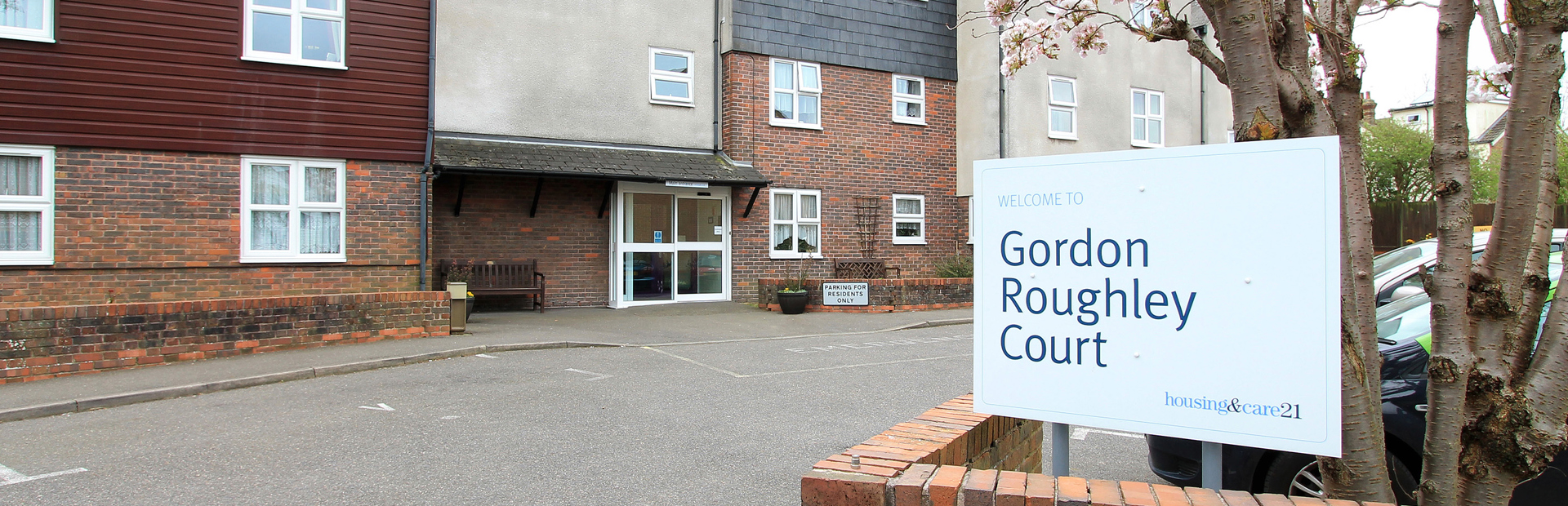 Gordon Roughly Court 001