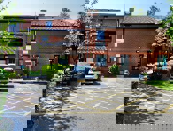 Edward Onyon Court M6 011