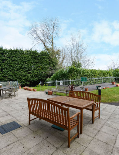 Hogshill Gardens 9 
