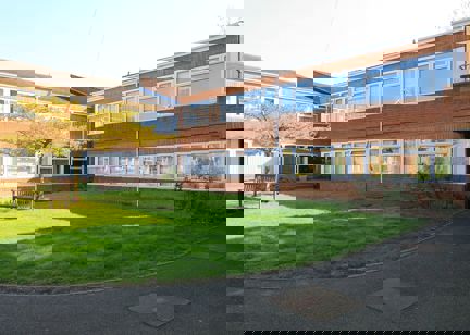 Creasy Court 008
