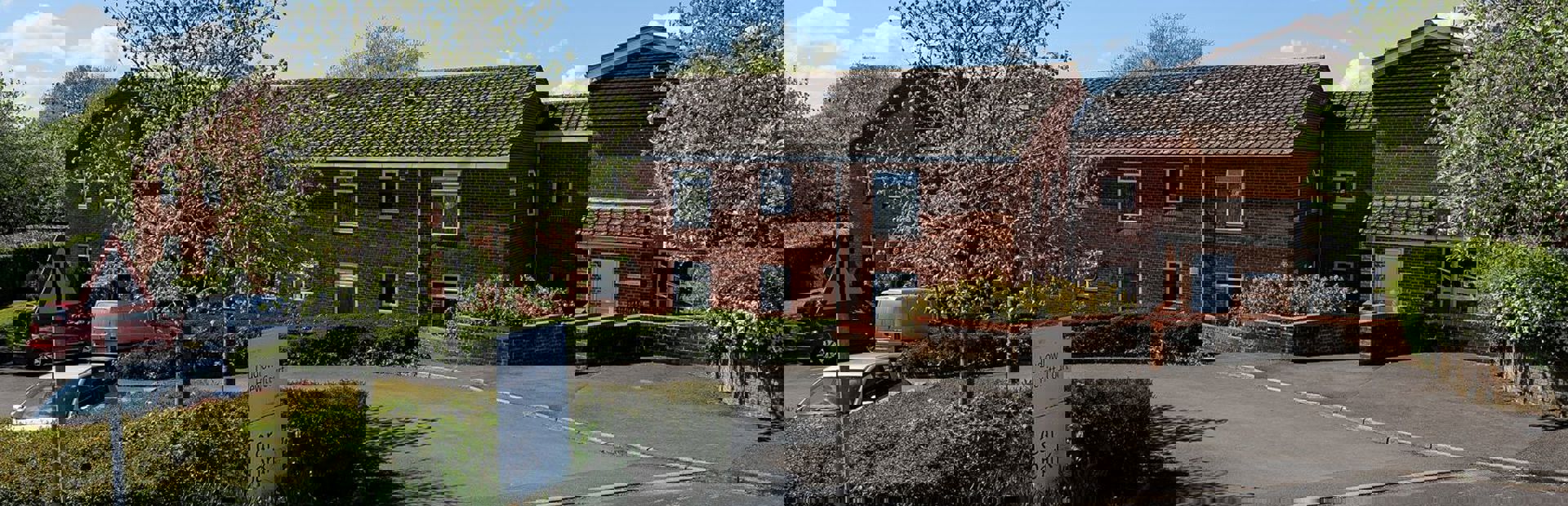 Ludlow Hewitt Court 001