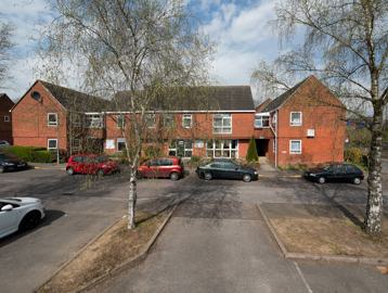 Hedley Davis Court 004