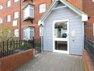 Irene Astor Court 001