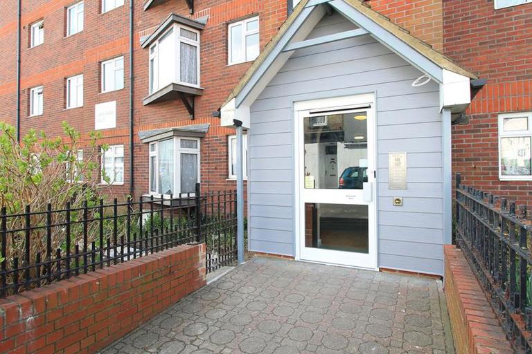 Irene Astor Court 001