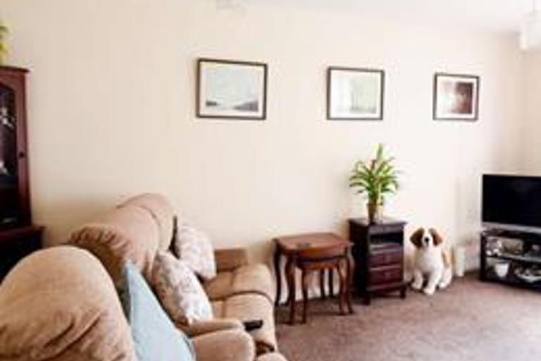 Yarborough Court Apartment Living Room