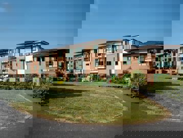 Hillside Court 4