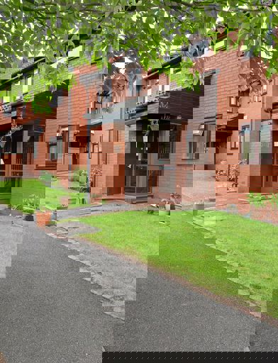Sydney Jones Court M40 017 