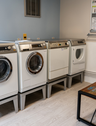 RL Mcnish Court Laundry