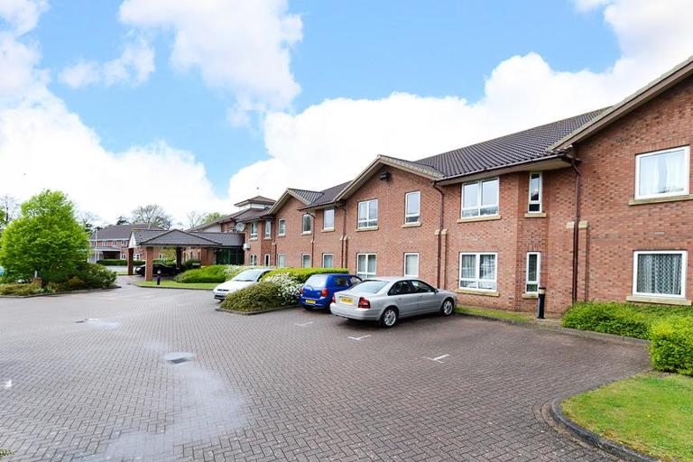 3925 Holm Court 003