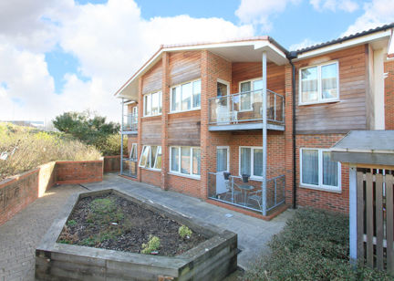 Bleriot Court 1