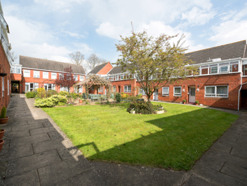Hedley Davis Court 012
