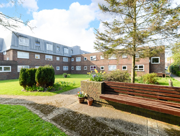 Chapman Court 004