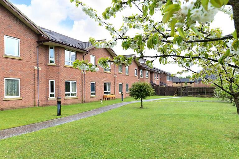 3925 Holm Court 007