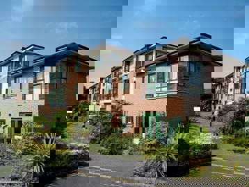 Hillside Court 3