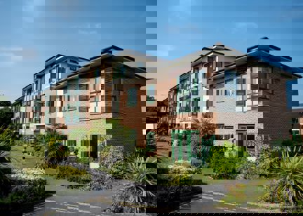 Hillside Court 3