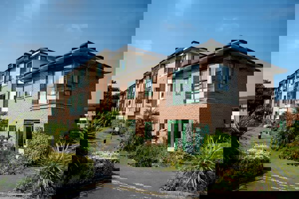 Hillside Court 3