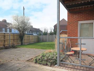 2415 Crispe House 005
