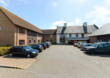 3926 Oak House 002