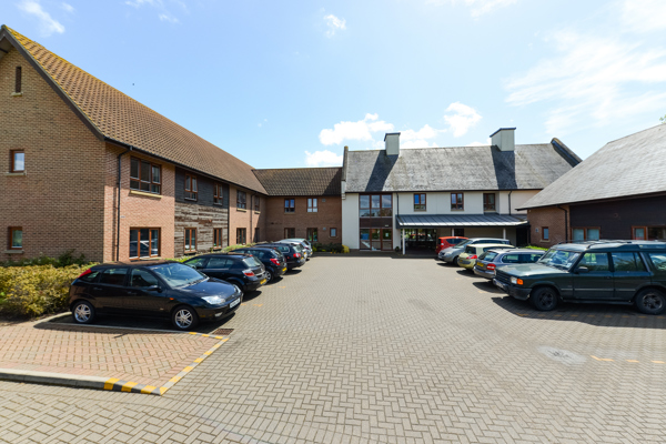 3926 Oak House 002